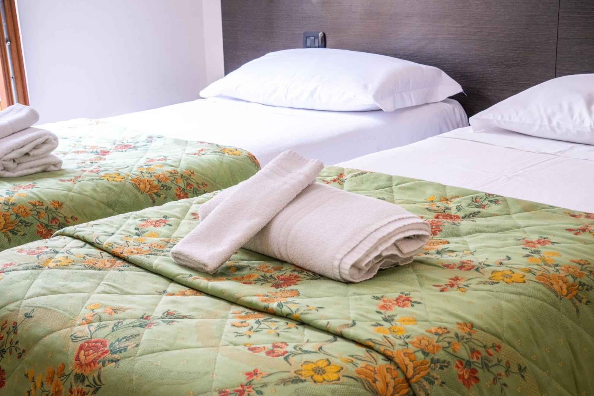 Hotel Ligure Cuneo Kültér fotó
